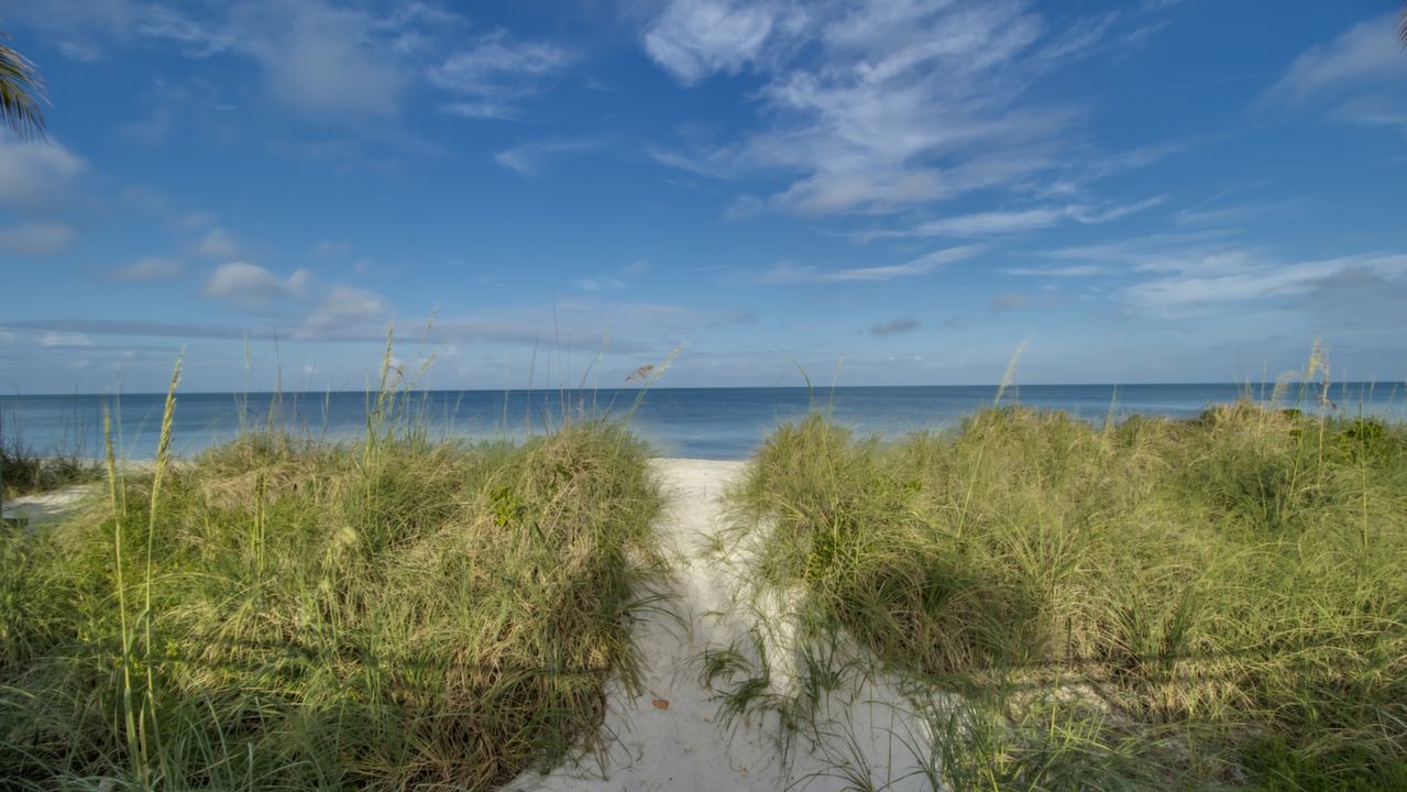 3401 Gulf Shore Rd, Naples, FL, 34103 Scene 1
