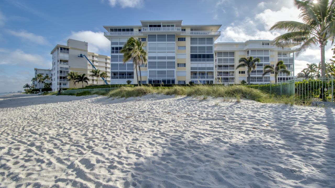 3401 Gulf Shore Rd, Naples, FL, 34103 Scene 2