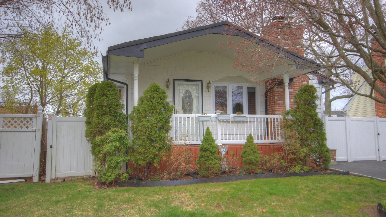 Front of House_