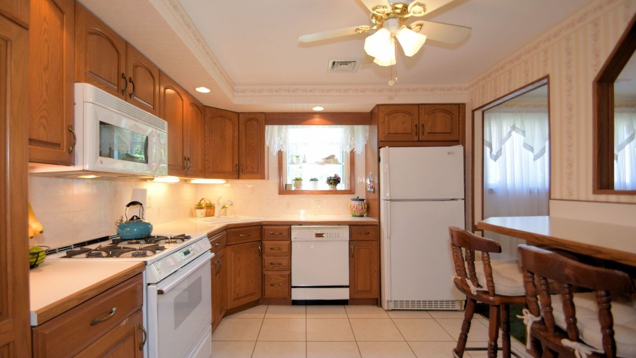 842 Fairfield Dr, Warminster, PA, 18974 Scene 3