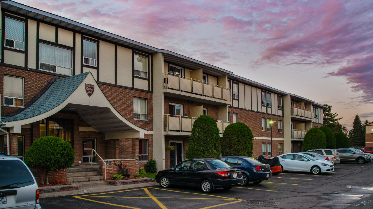 COMMITMENT SERVICE RESPONSIVENESS