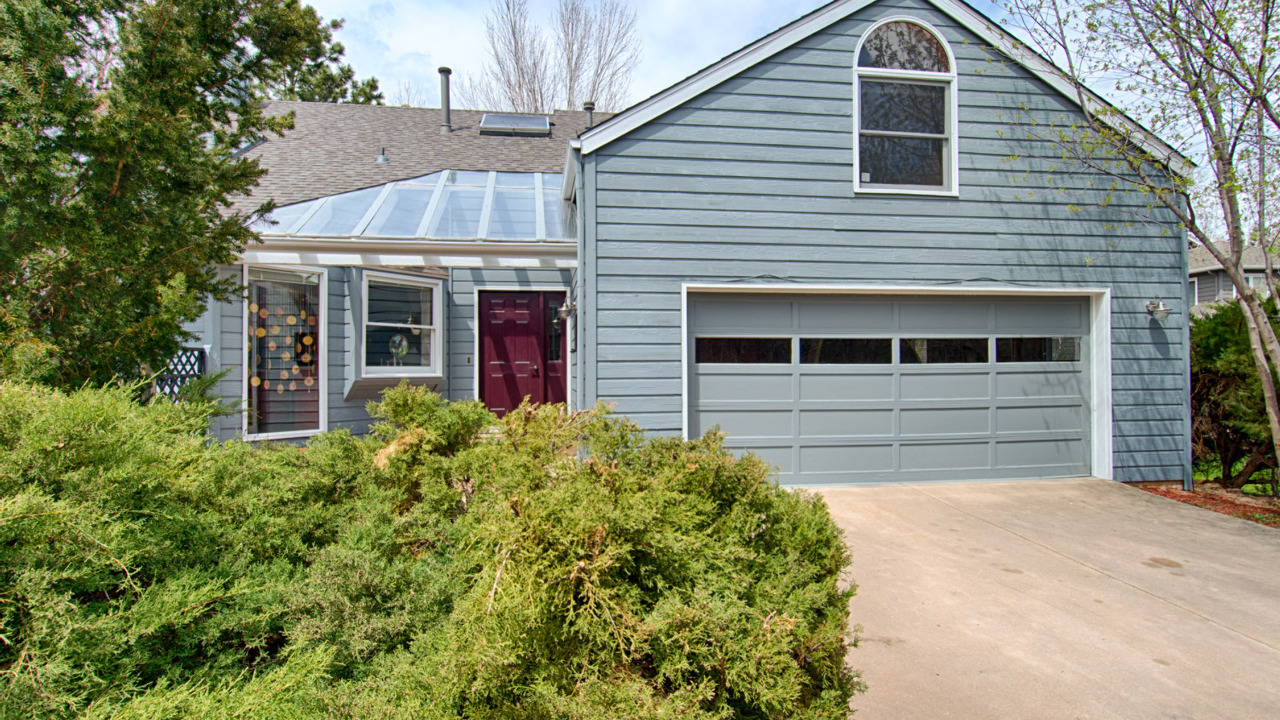 Front Exterior View 1