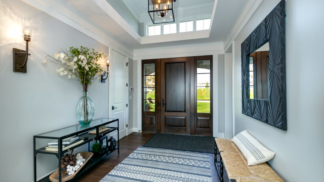 4877_WoodlandDr_2