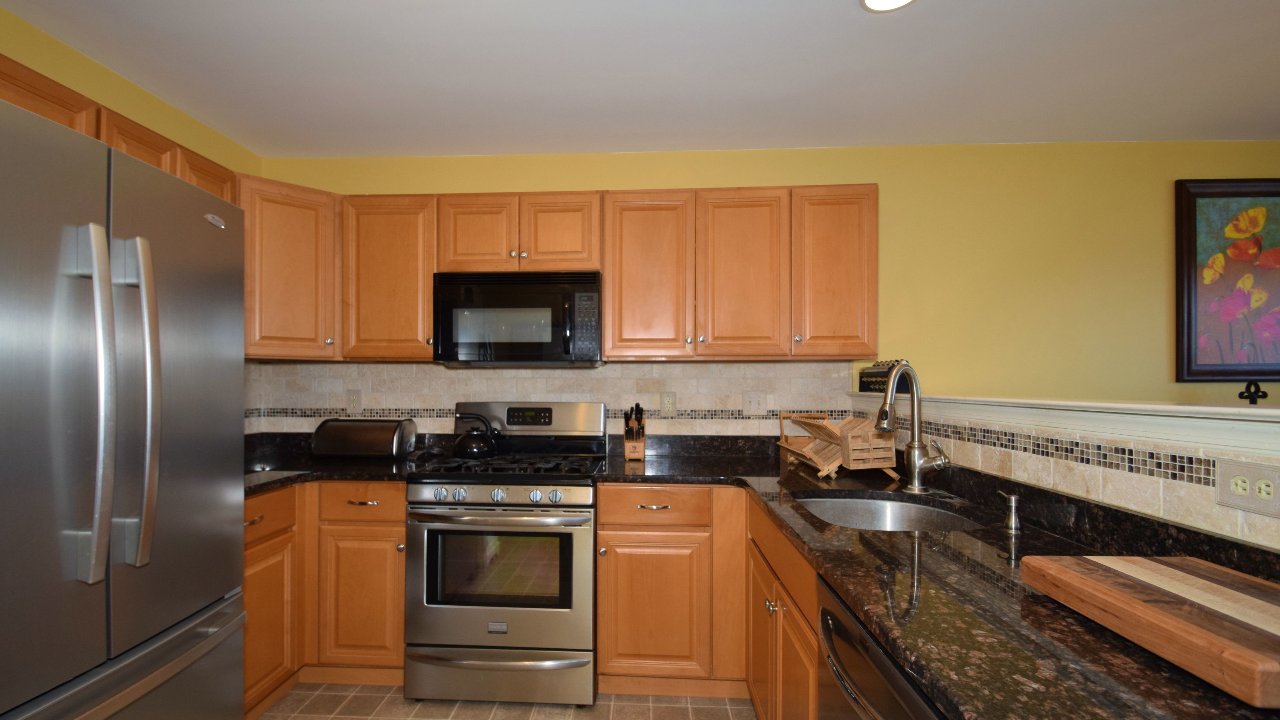 148 Hampshire Dr, Sellersville, PA, 18960 Scene 3