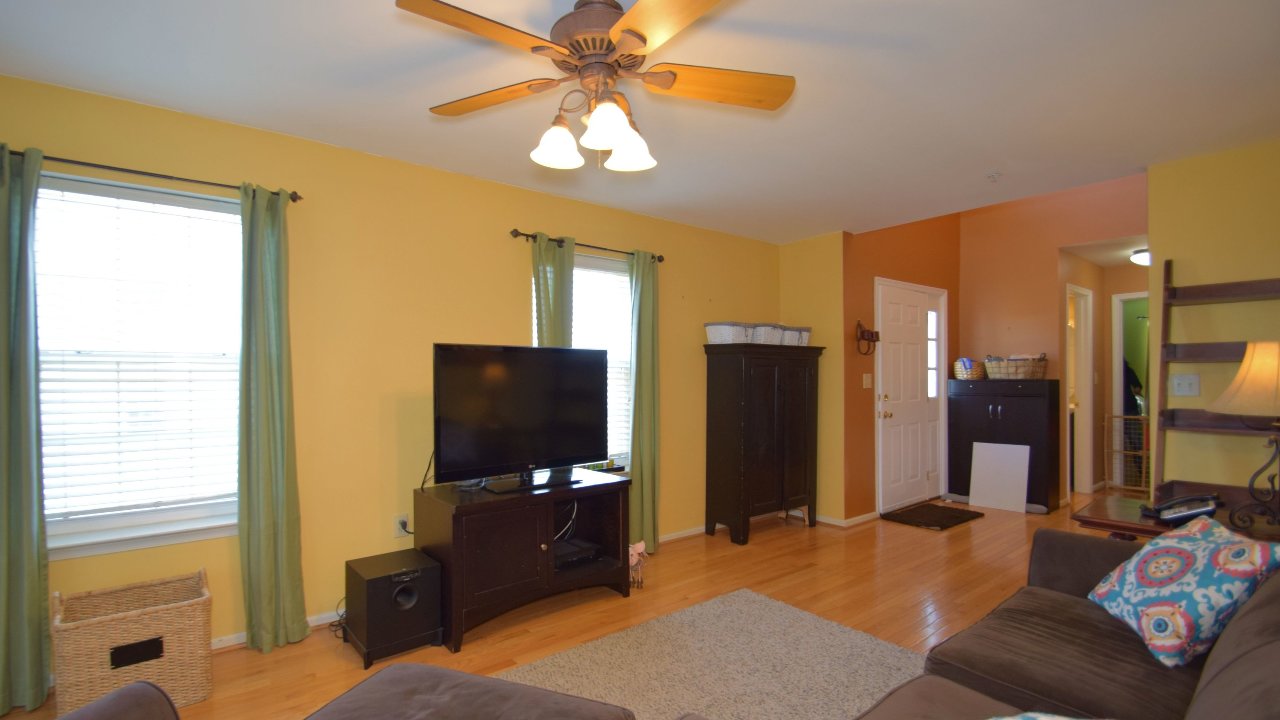 148 Hampshire Dr, Sellersville, PA, 18960 Scene 2