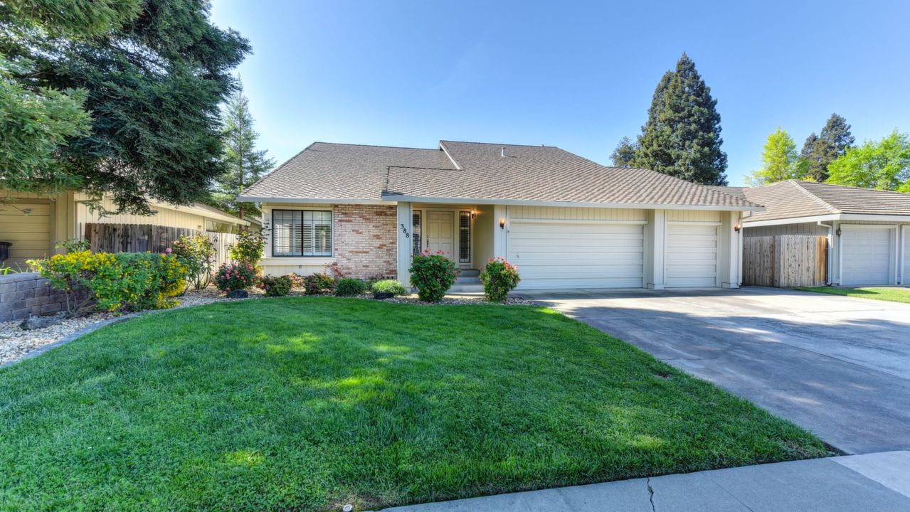 388 Camelia River Way, Sacramento, CA, 95831 Scene 2