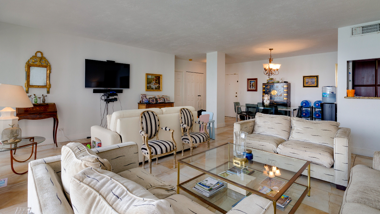 Brickell-Townhouse-#11J-06
