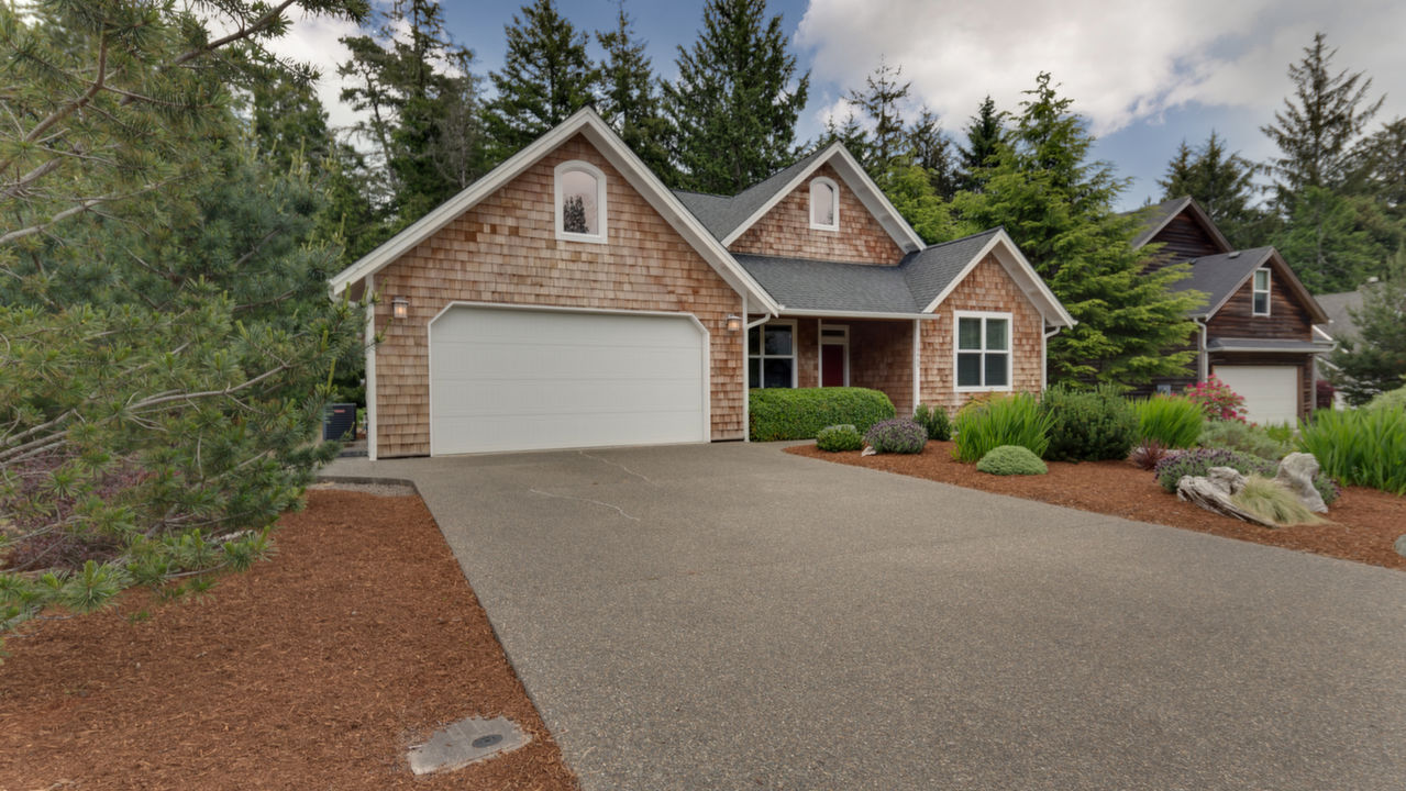 10460 Pine Ridge Dr.,, Manzanita, OR, 97130 Scene 1