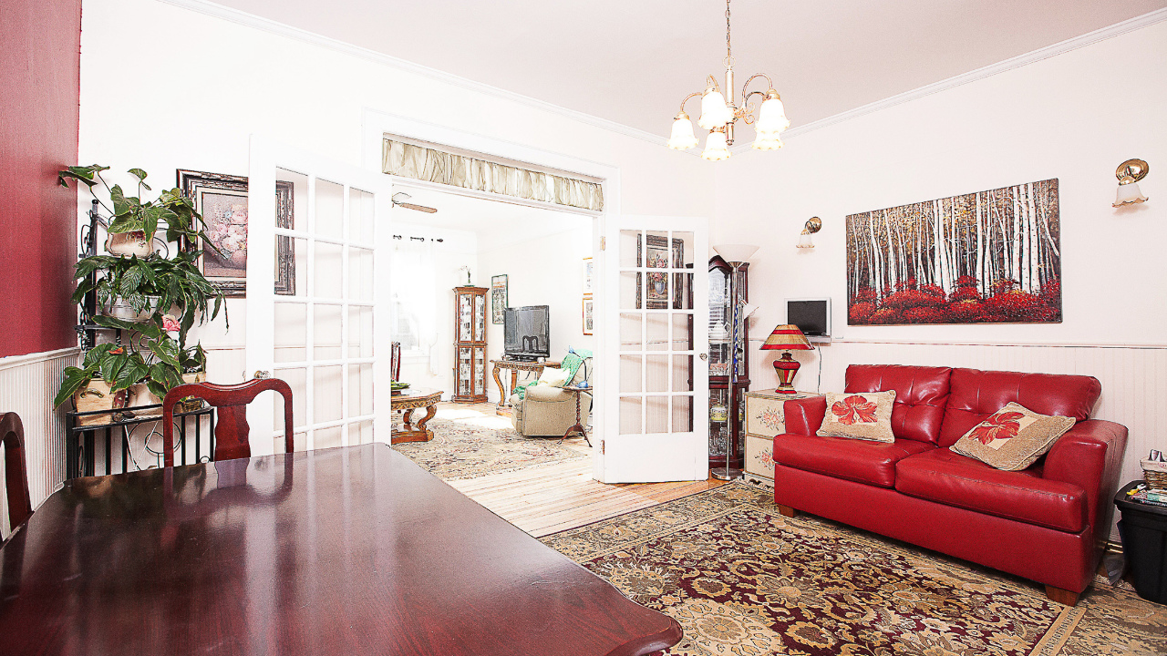 3439 82 Street, Apt 22, Jackson Heights, NY, 11372 Scene 2