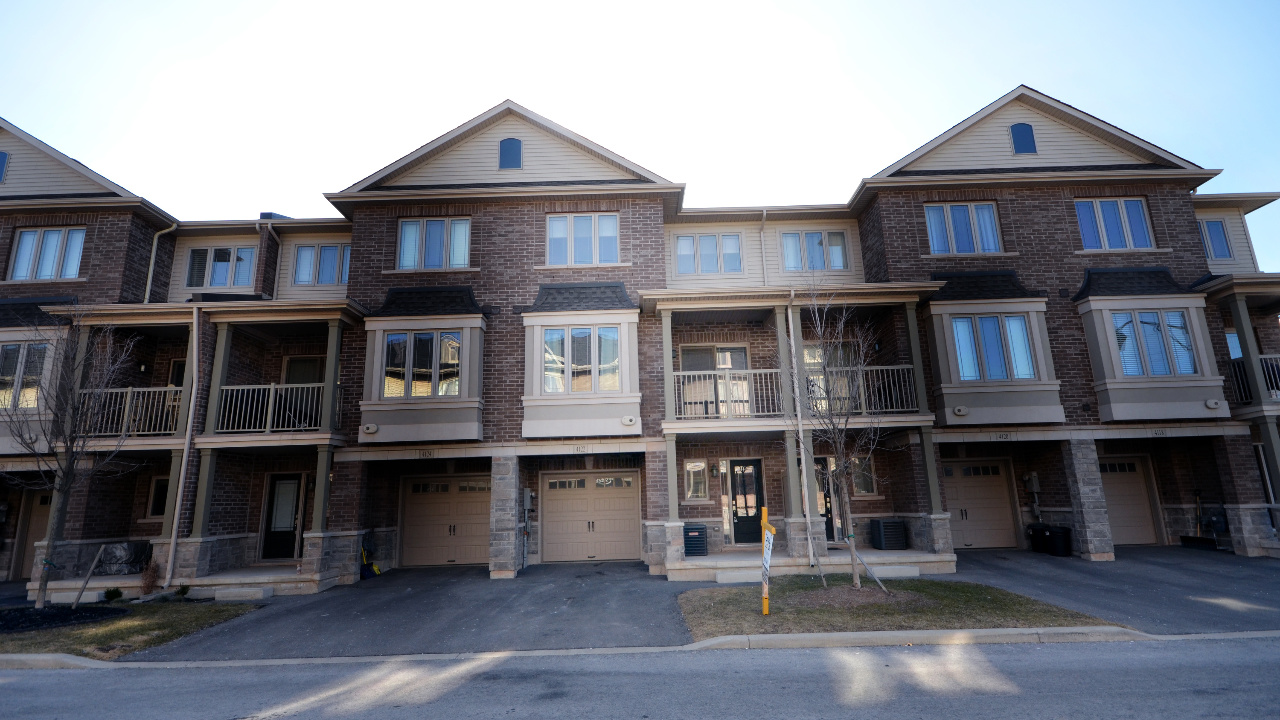 4122 Palermo Common, Burlington, ON, L7L 4Y8 Scene 1