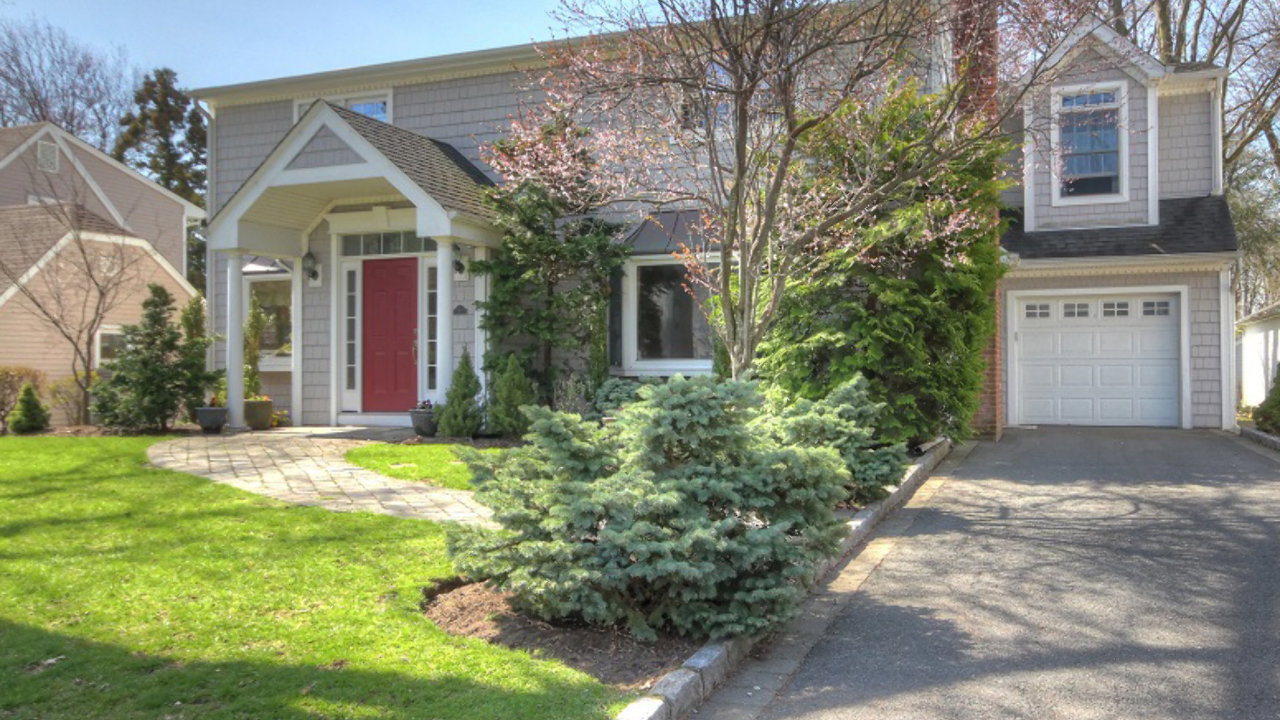 Professionally Manicured Property