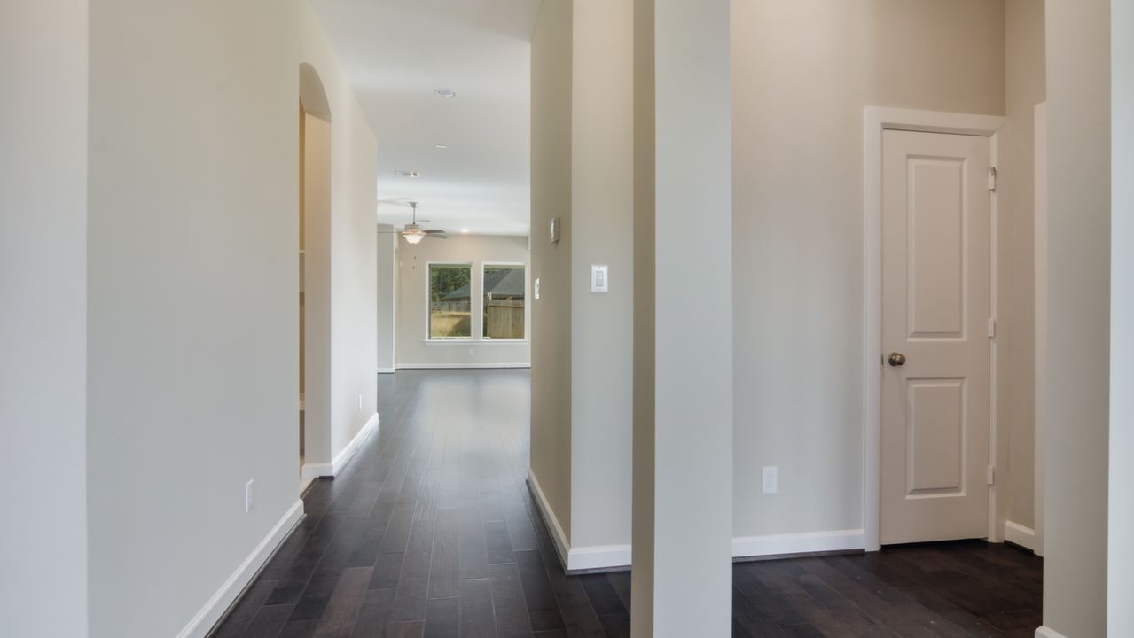 438WestlakeLanding_004