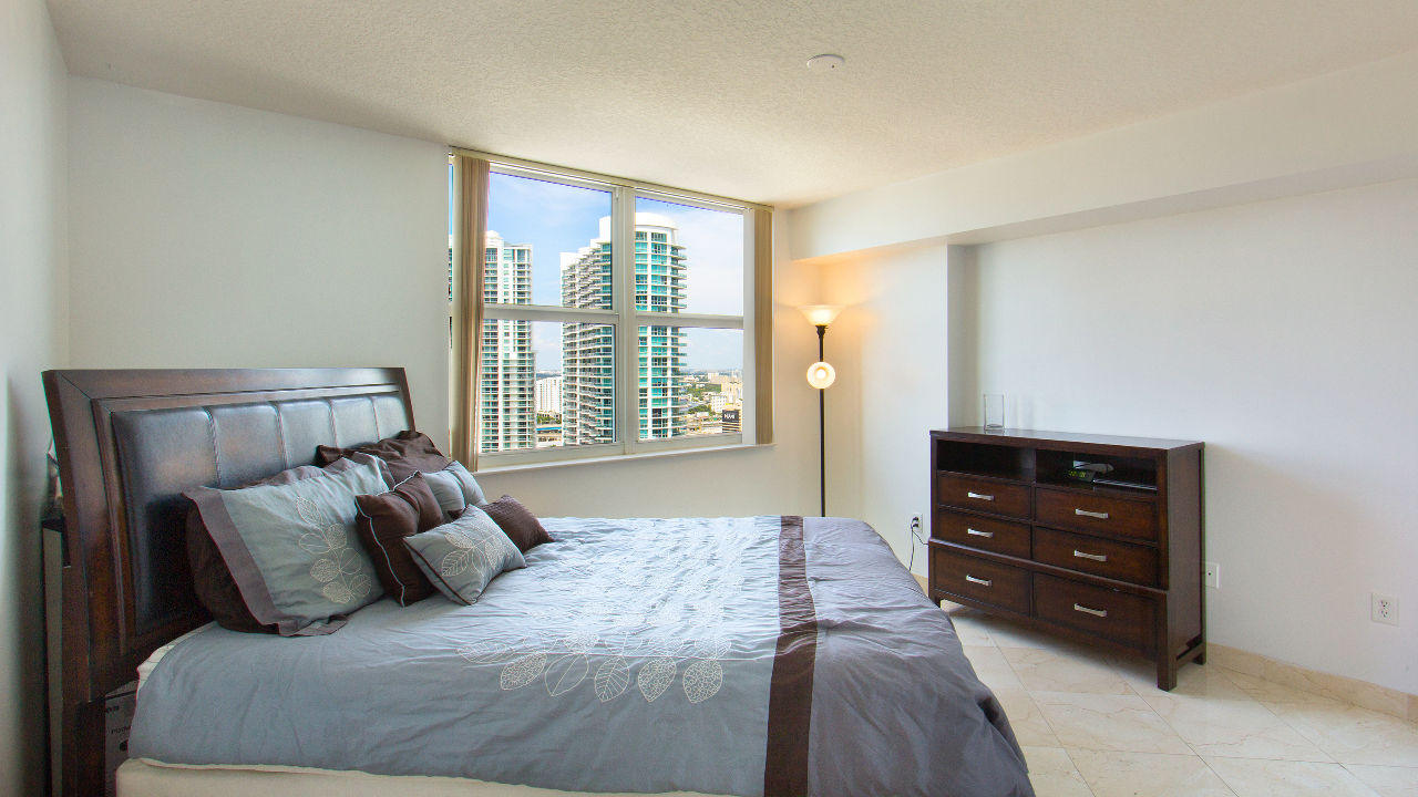 Brickell-on-the-River #3107-11
