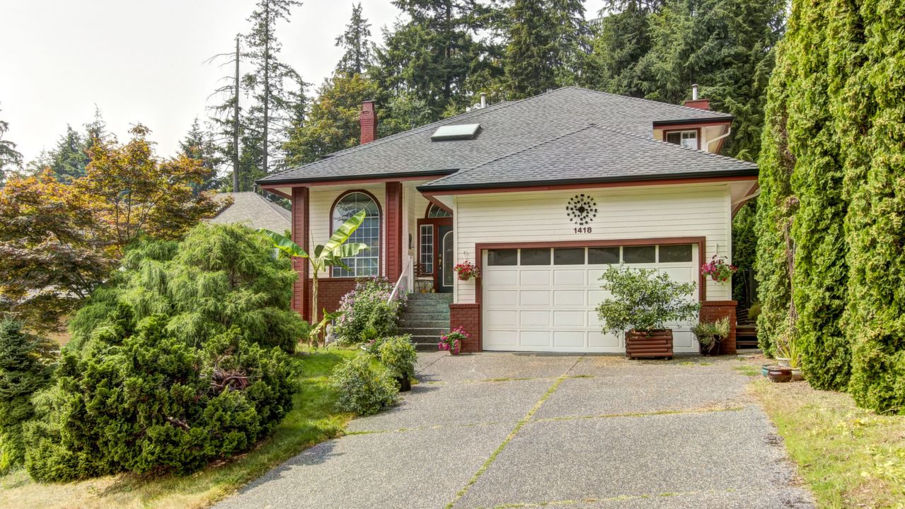 1418 Purcell Dr, Coquitlam, BC, V3E 2R7 Scene 2