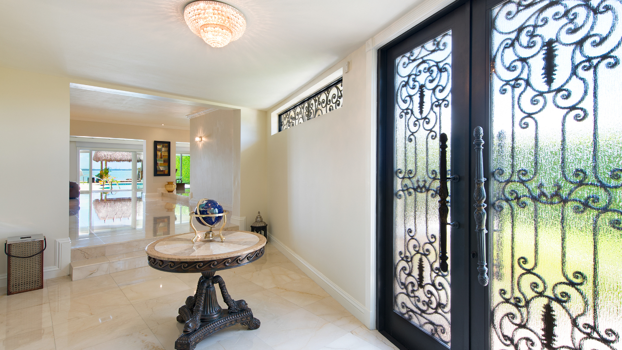 1660 S Treasure Dr-03