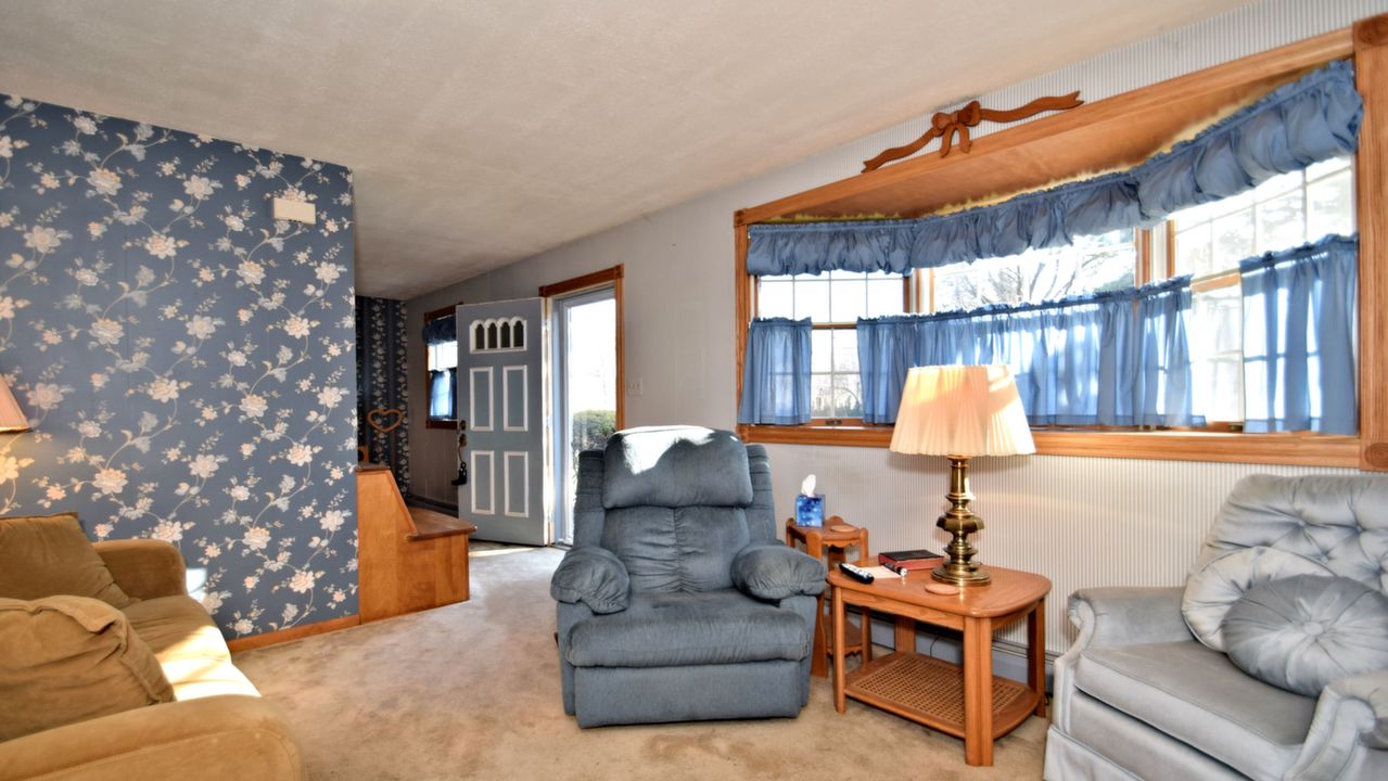 155 S Midland, Audubon, PA, 19403 Scene 2