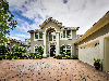 Courtyard Entrance - 2492 Den Street
