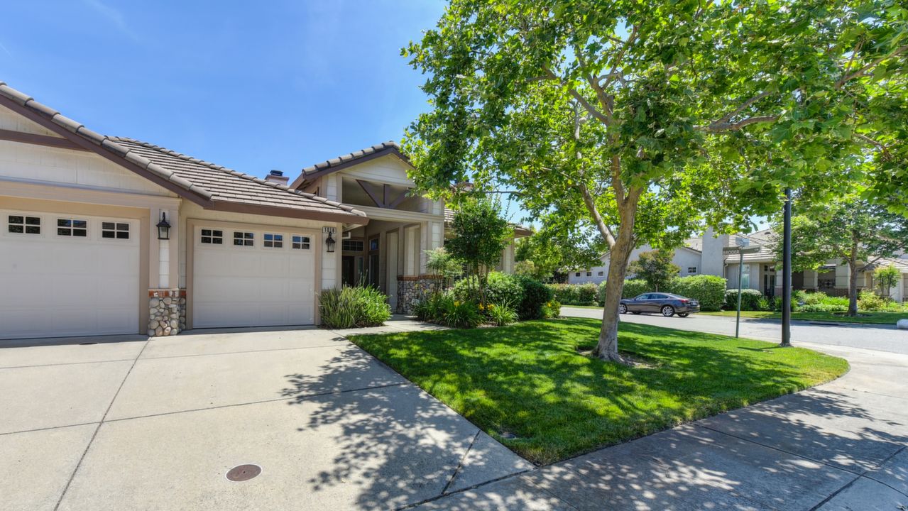 1018 Perazzo Circle, Folsom, CA, 95630 Scene 1