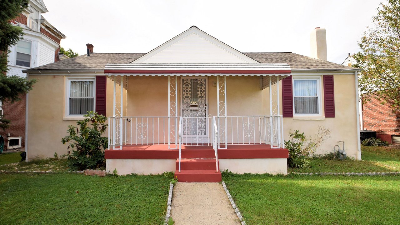 212 Fornance St, Norristown, PA, 19401 Scene 1