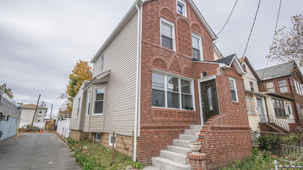 1568 Rockway Parkway, Brooklyn, NY, 11236 Scene 4