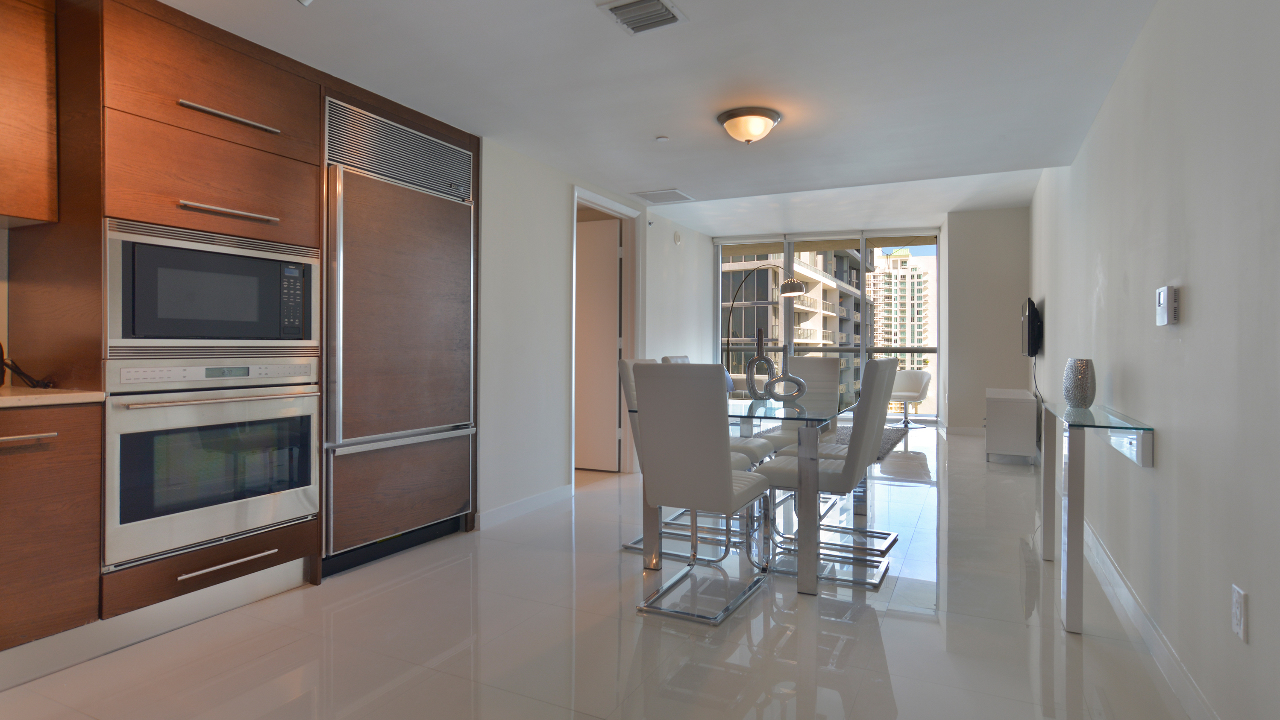 Icon-Brickell-Unit-2611-02