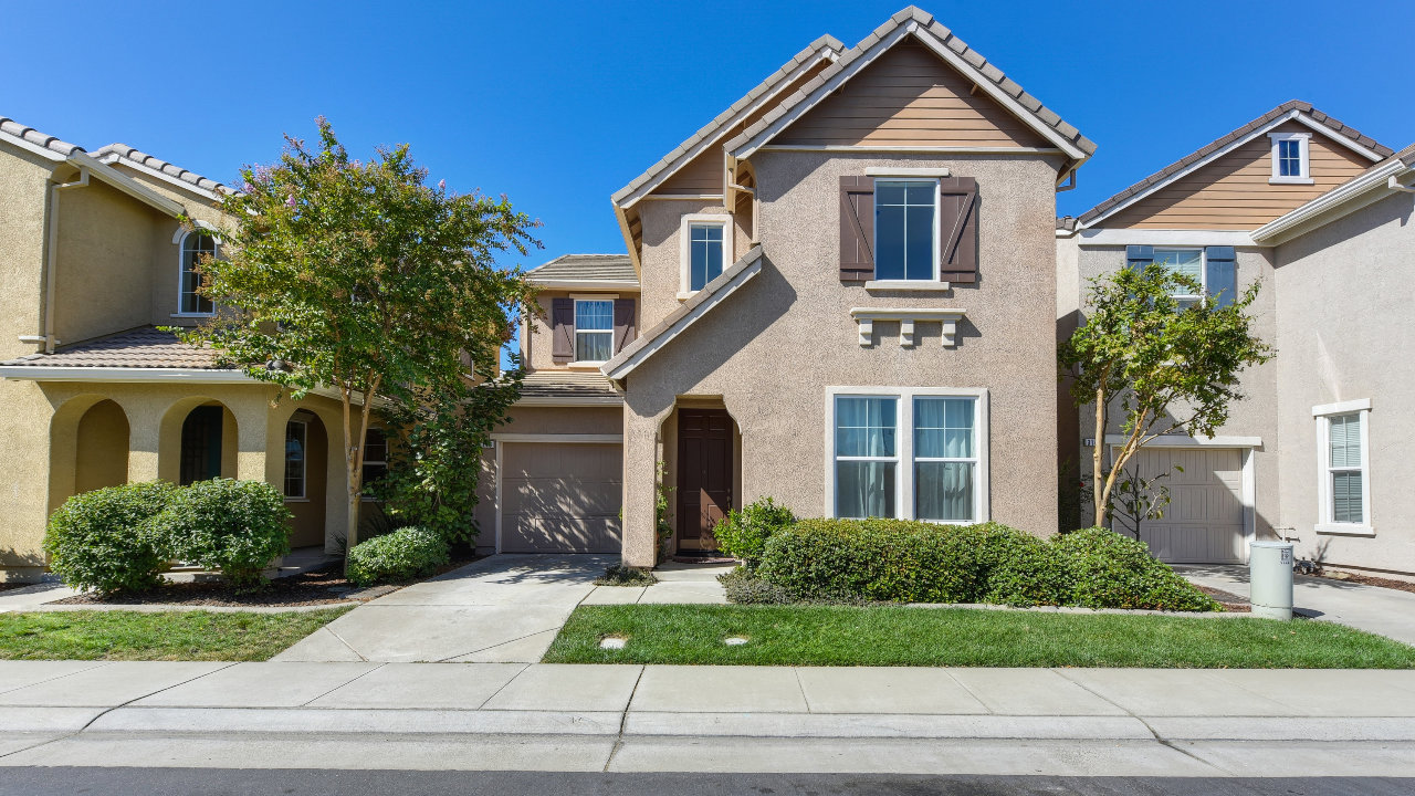 3146 Lea Sterling Way, Rancho Cordova, CA, 95670 Scene 2