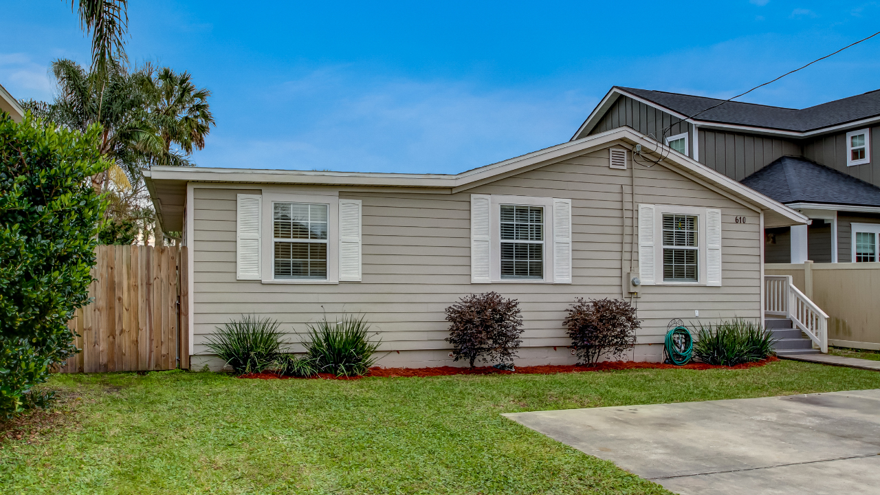 Welcome to 610 7th Ave S!