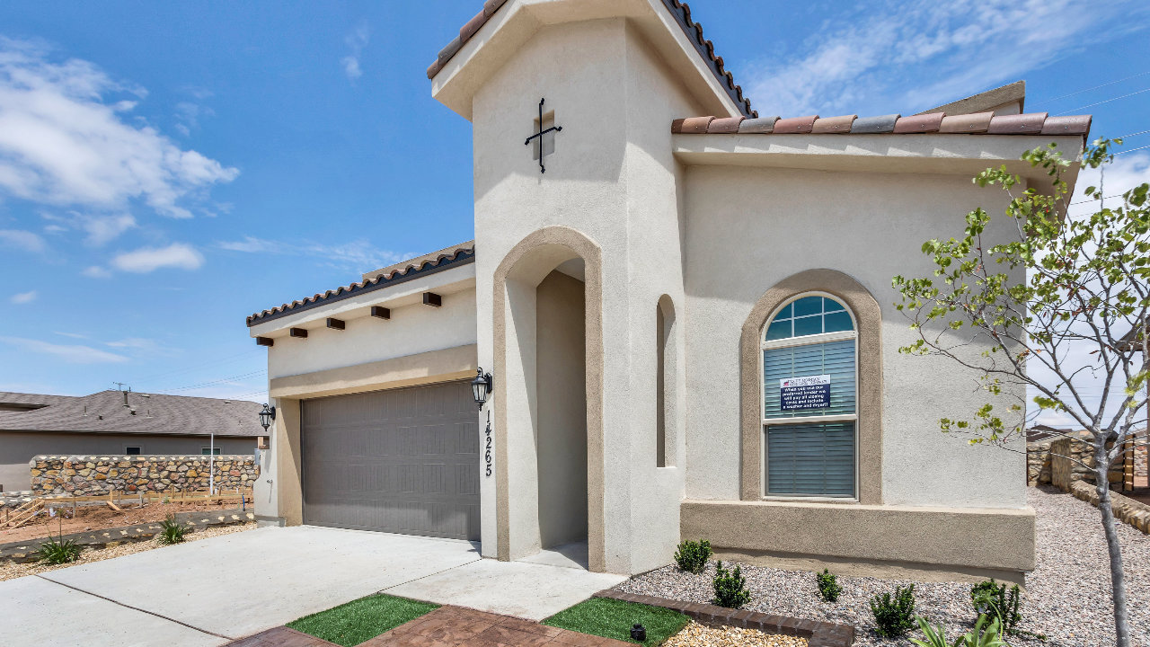 14265 Richard Wiles, El Paso, TX, 79938 Scene 3