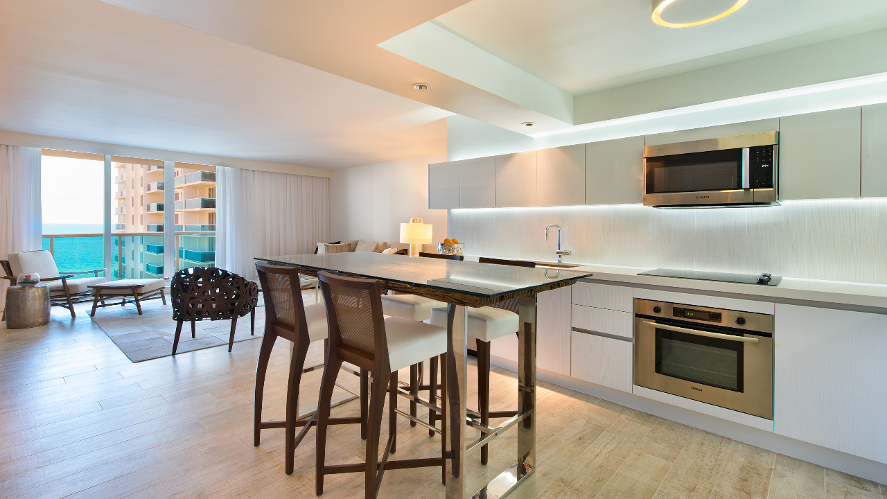 Kitchen & Living Room