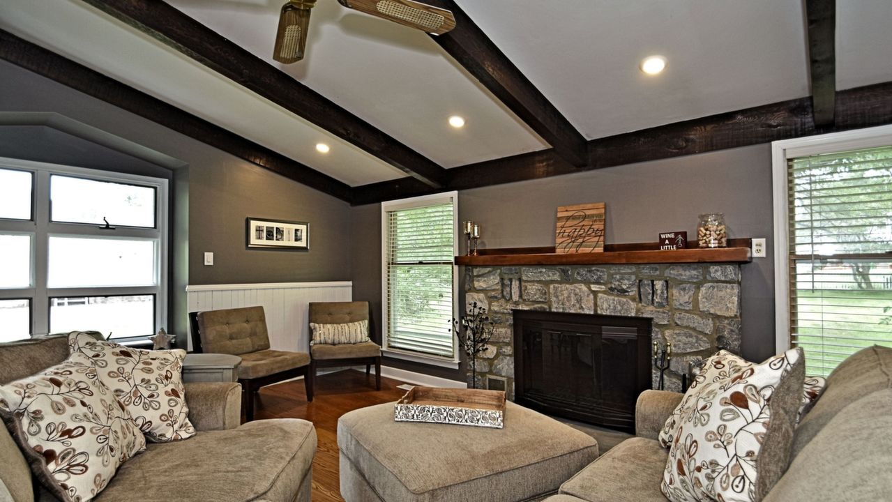 230 S 2nd St, Quakertown, PA, 18951 Scene 2