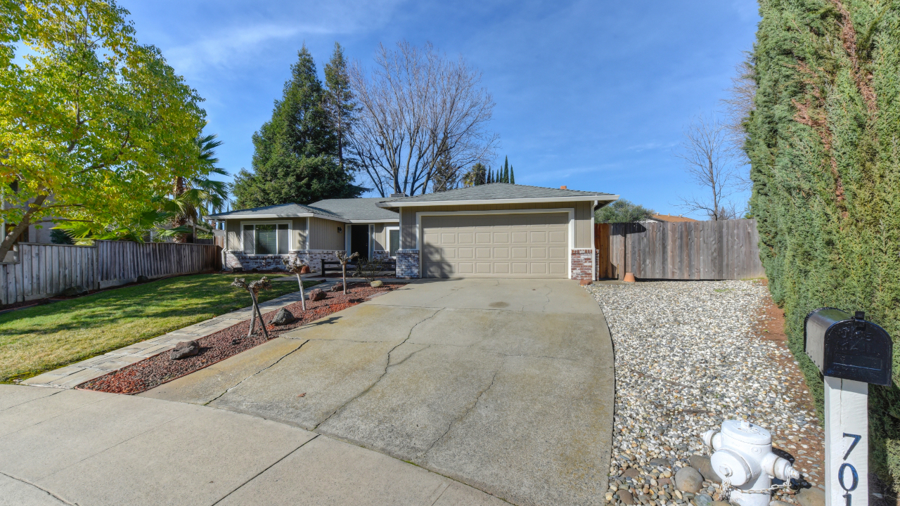 7013 Hershberger Ct., Citrus Heights, CA, 95610 Scene 2