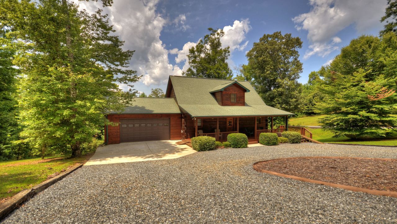 316 Johns Ridge Rd, Blue Ridge, GA, 30513 Scene 2