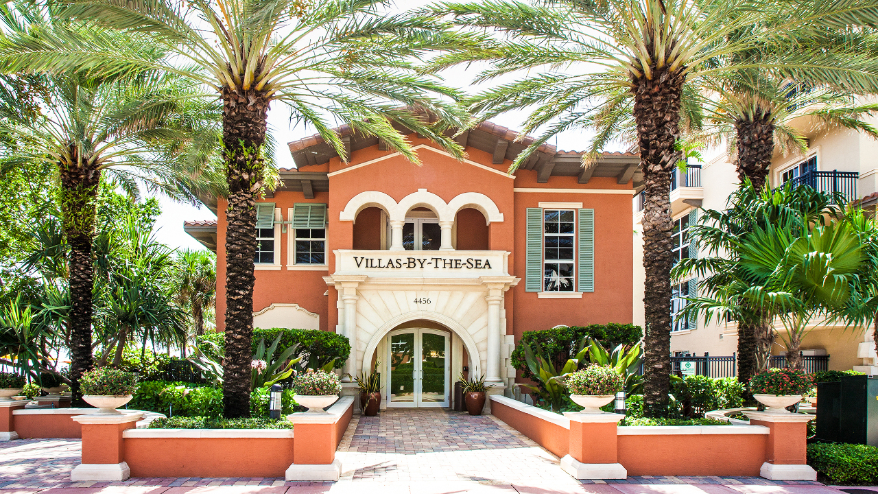 Villas-By-The-Sea-#404-01