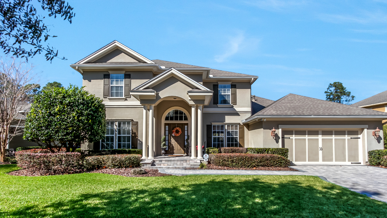 Welcome to 445 St. Johns Golf Dr!