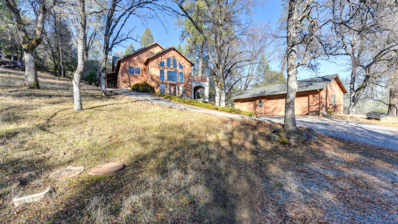 2701 Secret Lake Trail, Cool, CA, 95614 Scene 3