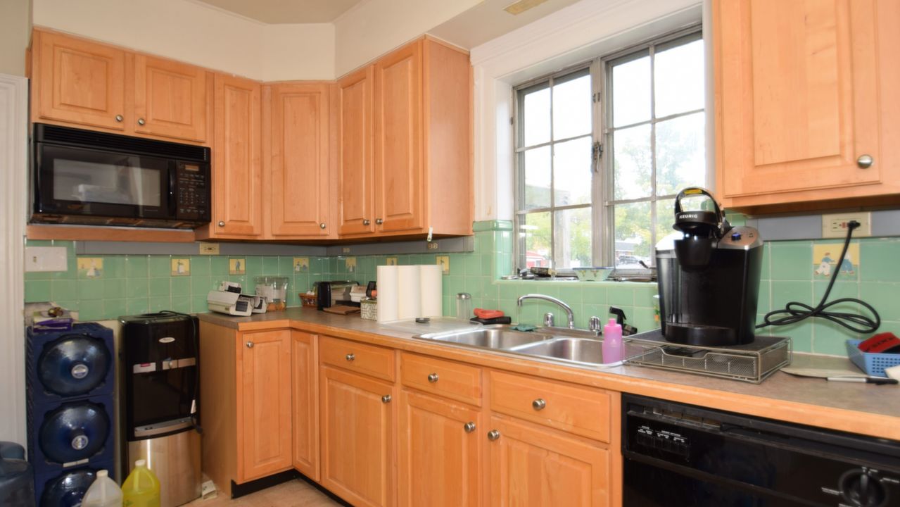 360 W Main St, Lansdale, PA, 19446 Scene 2