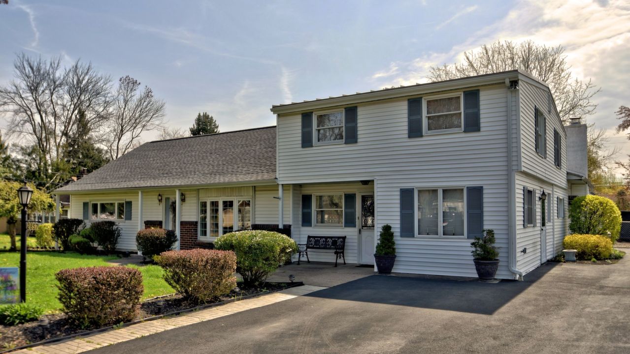 2857 Colmar Ave, Bensalem, PA, 19020 Scene 1