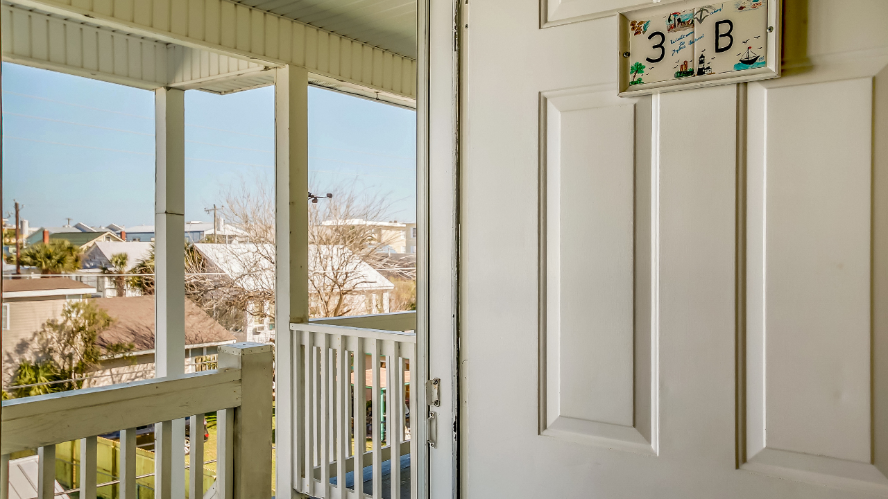Raisin' Cane Unit 3B, Tybee Island, GA, 31328 Scene 1