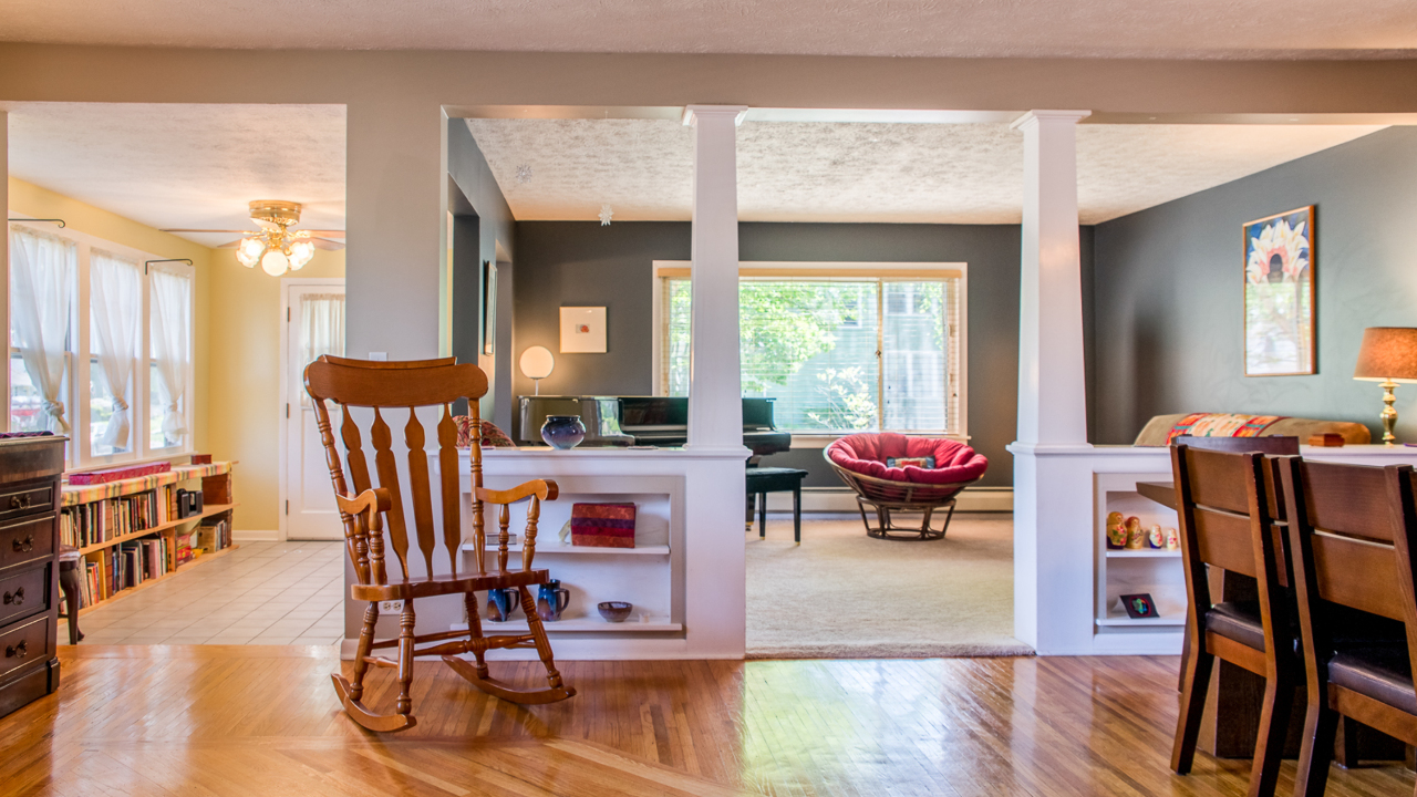 Big, Open, Sunny Layout