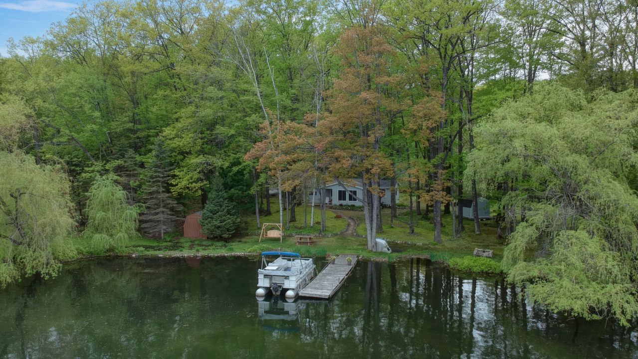 2709 W Lake George Dr, Harrison, MI, 48625 Scene 3