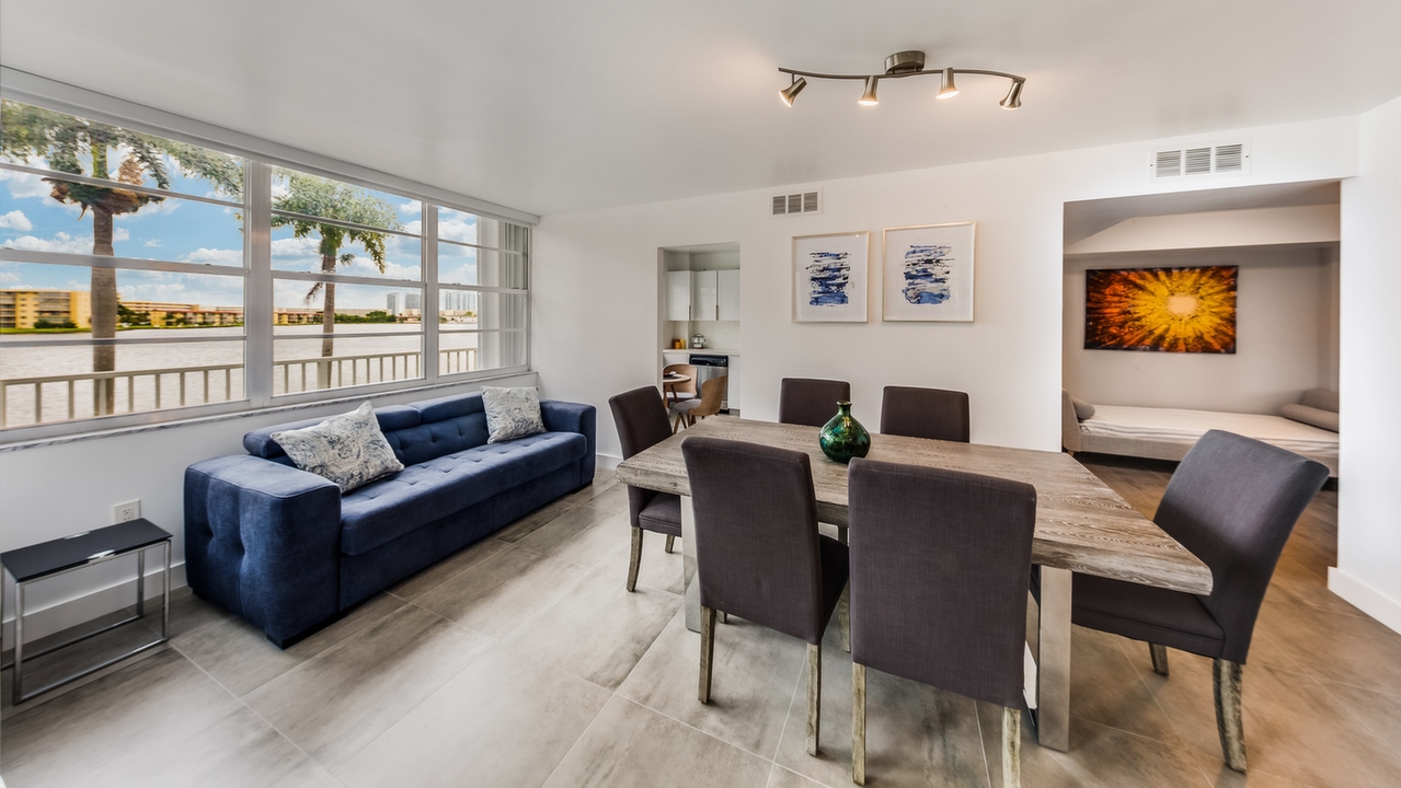 Admirals-Port-#217E-02