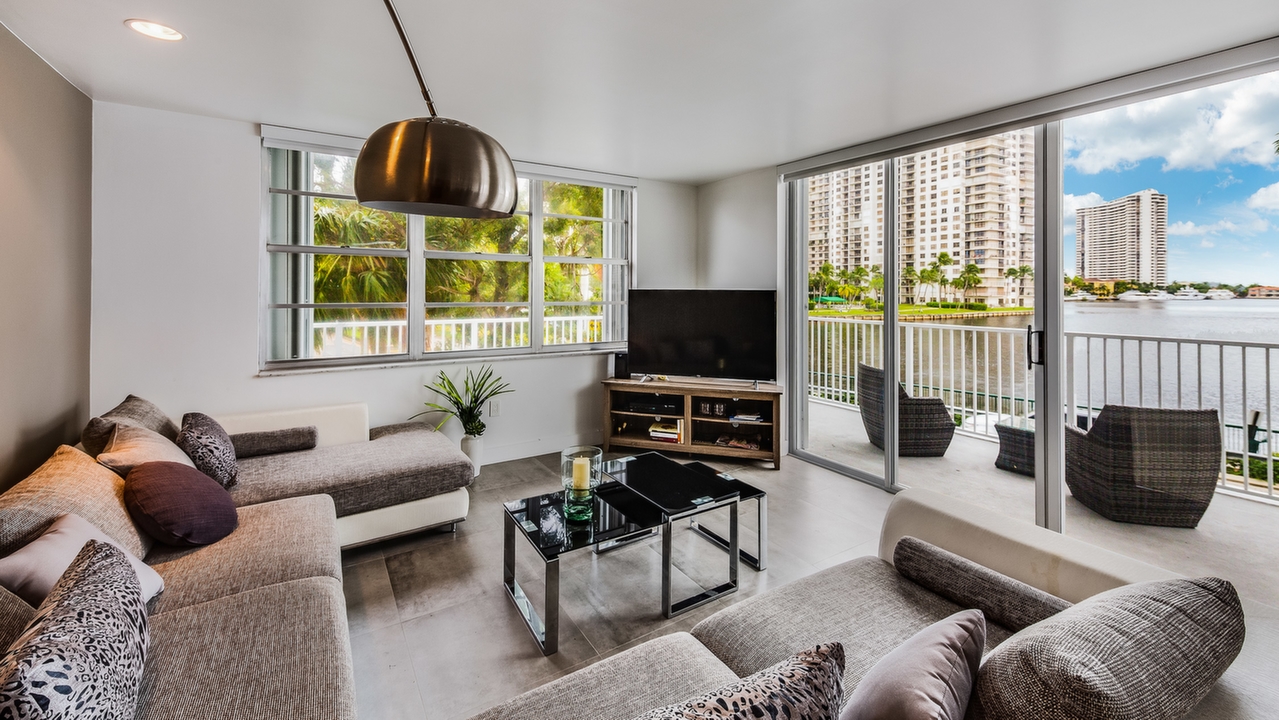 Admirals-Port-#217E-03