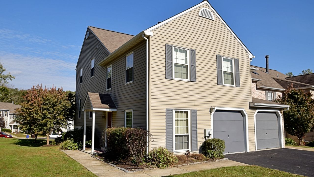 136 Village Drive, Schwenksville, PA, 19473 Scene 1