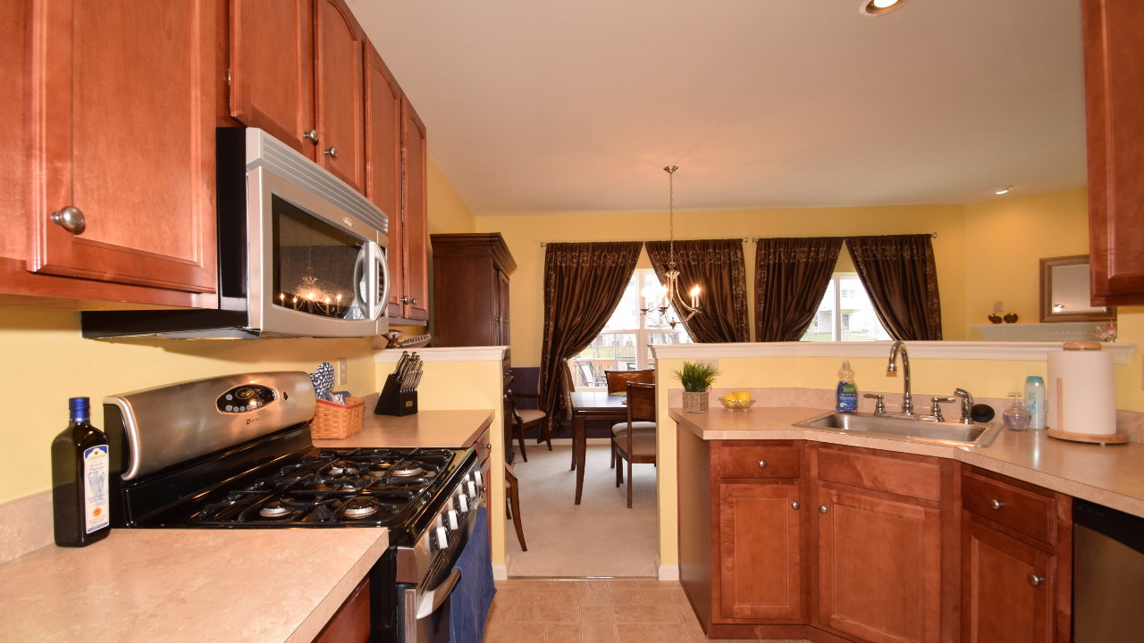 127 Stone Hill Dr, Pottstown, PA, 19464 Scene 3