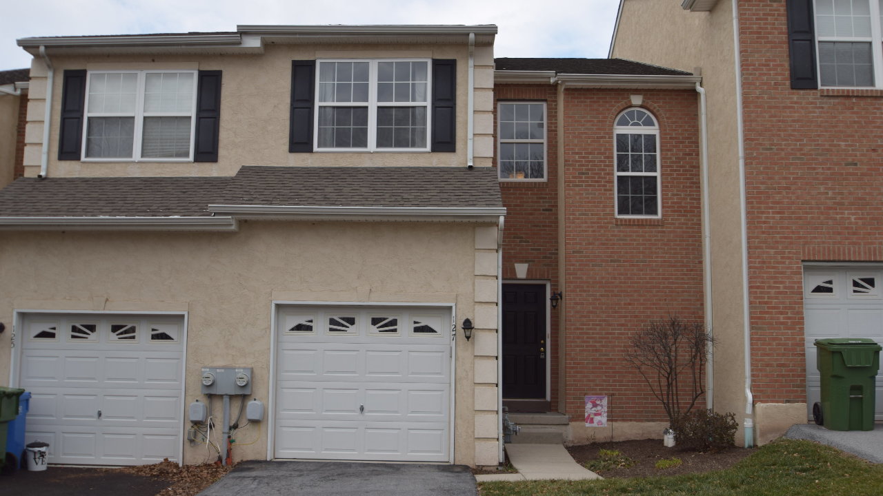 127 Stone Hill Dr, Pottstown, PA, 19464 Scene 1