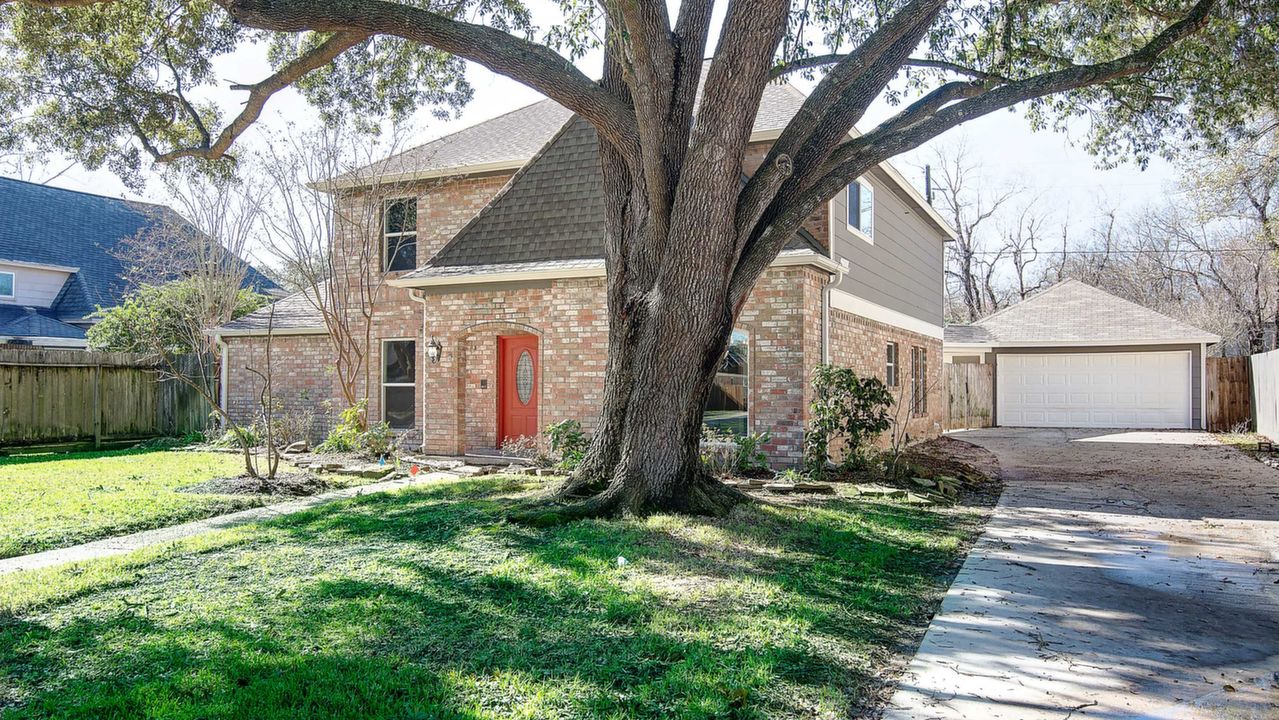 03-  15723 Misty Hollow