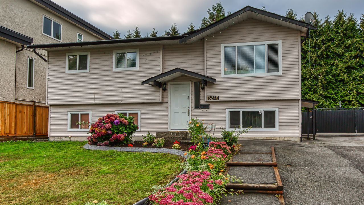 13246 78A Ave, Surrey, BC, V3W 7B7 Scene 1