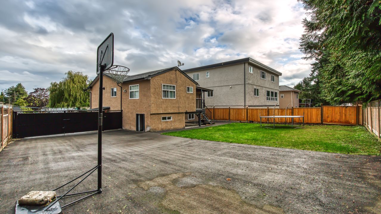 13246 78A Ave, Surrey, BC, V3W 7B7 Scene 4