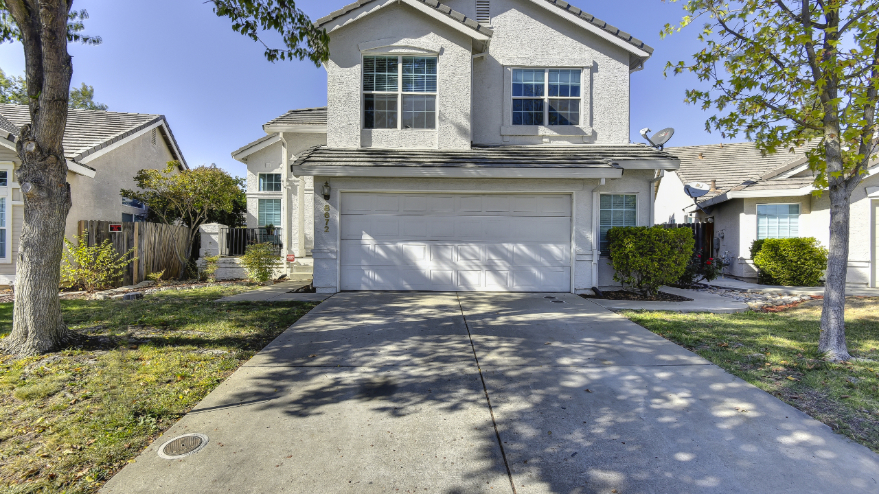 8672 Spring House Way, Elk Grove, CA, 95624 Scene 1