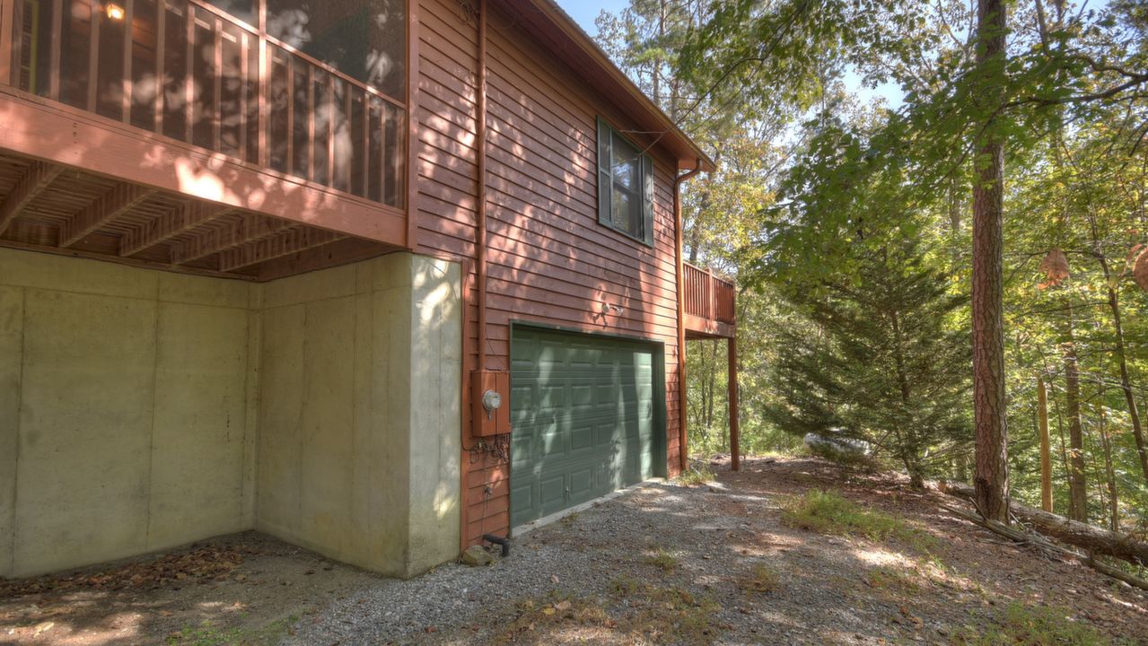 1715 Riverview Dr, Ellijay, GA, 30540 Scene 3